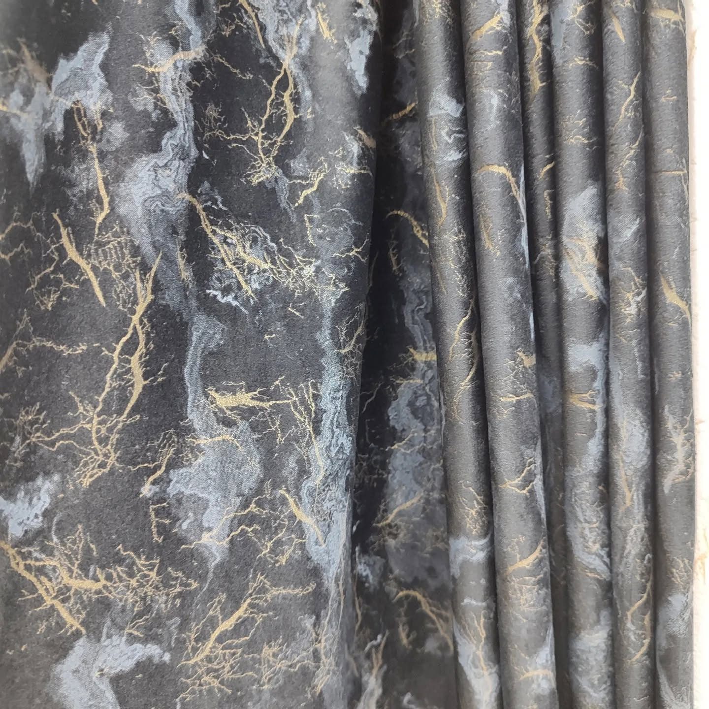 Blackout and lined curtains
