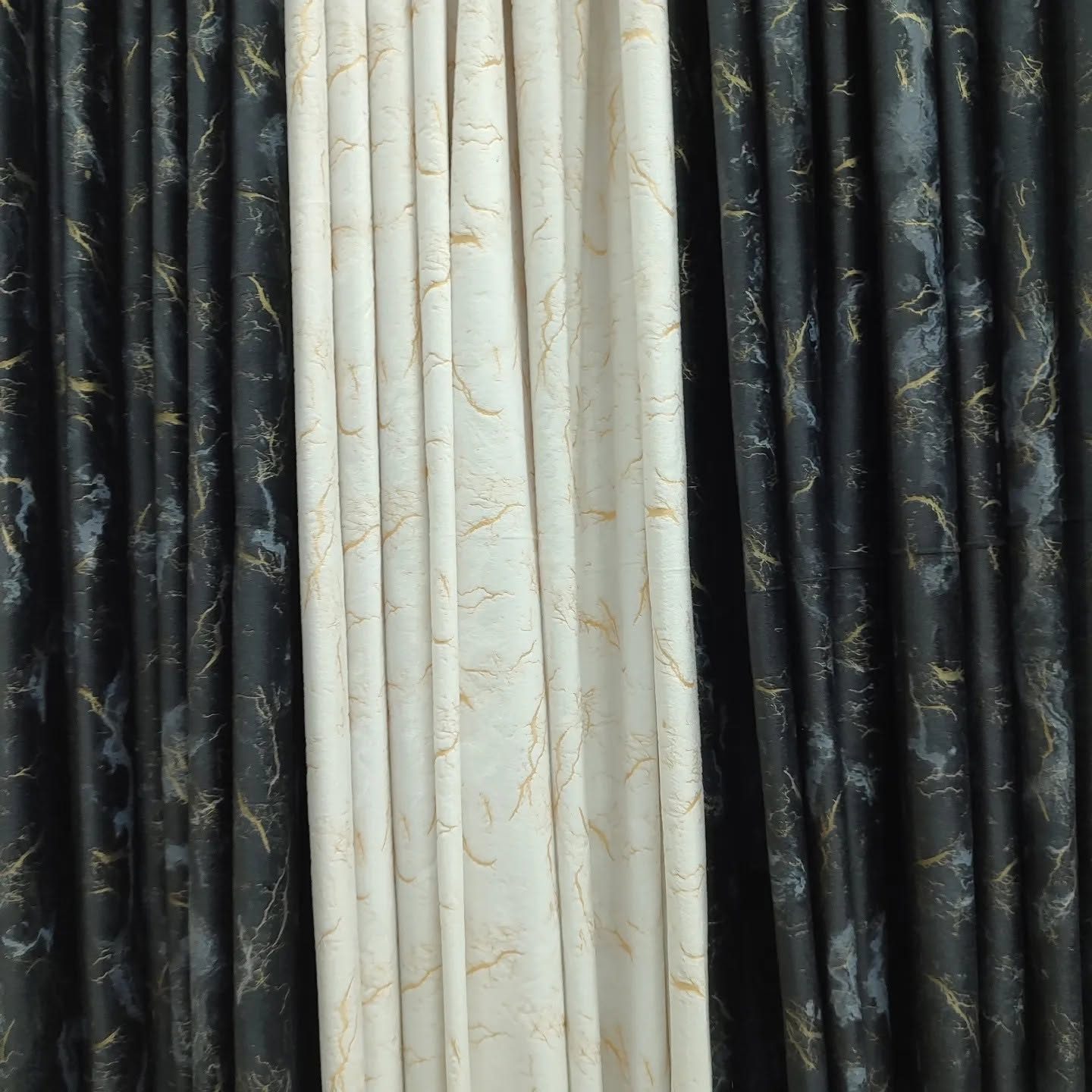 Made-to-measure curtains